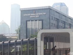 Transparansi dan Penegasan Hukum: Polda Metro Jaya Tunjukkan Ijazah Asli Jokowi dalam Gelar Perkara Kasus Ijazah Palsu