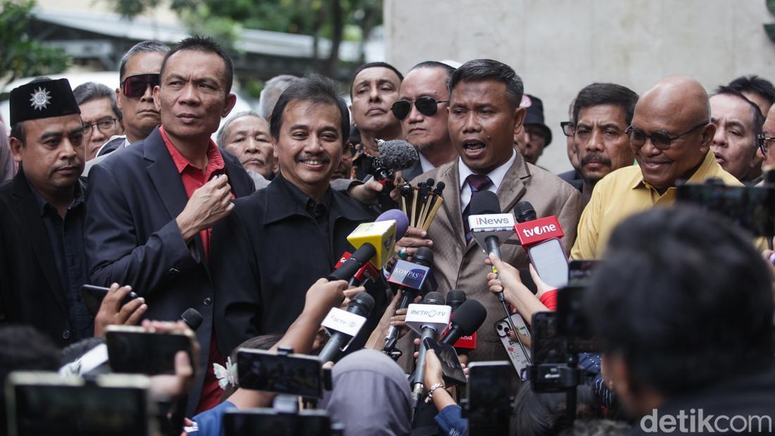 Damai Hari Eggi Sudjana Laporkan Roy Suryo Khozinudin Terkait Sp3 Kuhap Solo