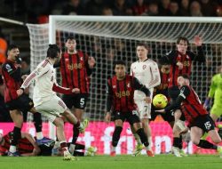 Liverpool Tak Kunjung Konsisten, Van Dijk Soroti Performa Tim