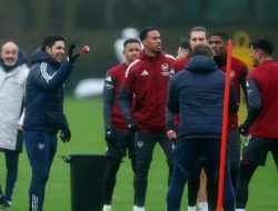 Mikel Arteta Kumpulkan Pemain Arsenal Usai Kalah dari MU, Demi Dinginkan Suasana