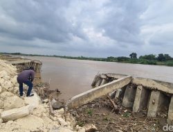 Tebing Sungai Rp 40 M di Bojonegoro Ambruk 40 Meter Usai Diperbaiki