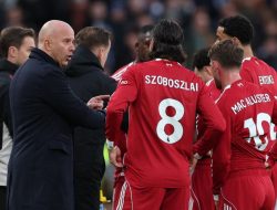 Arne Slot Sebut Musim Liverpool Gagal Tanpa Tiket Liga Champions