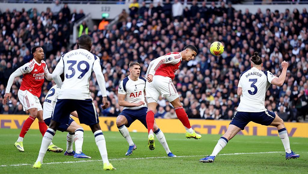 Berbalas Gol Tottenham Dan Arsenal Imbang 1 1 Di Babak Pertama