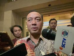 Istana Terima Surat Mundur Ketua OJK Mahendra Siregar, Sedang Diproses