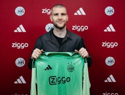 Maarten Paes Bakal Debut di Ajax Akhir Pekan Ini?