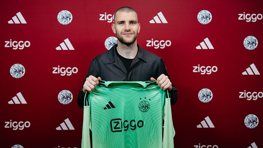 Maarten Paes Bakal Debut Di Ajax Akhir Pekan Ini
