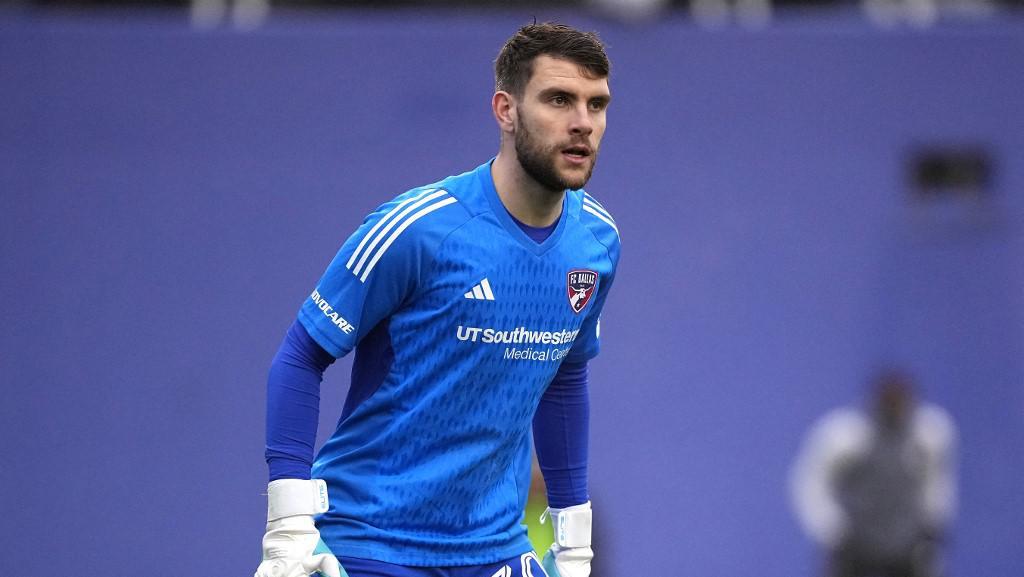 Maarten Paes Resmi Gabung Ajax Beri Perpisahan Menyentuh Ke Fc Dallas