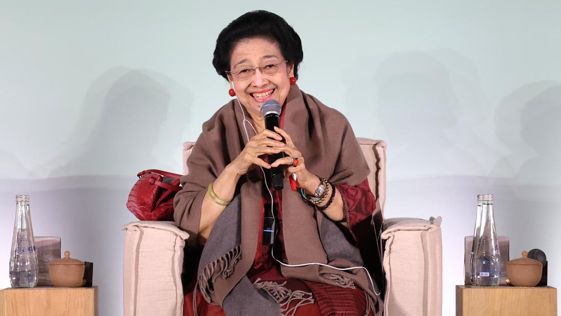 Megawati Perempuan Jangan Terjebak Dilema Rumah Dan Masyarakat