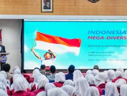 Menbud Fadli Zon Ungkap Kekayaan Budaya & Toleransi Islam di UMSURA