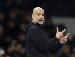 Pep Guardiola Sindir Rival Boros: Ditunggu Trofinya Loh!
