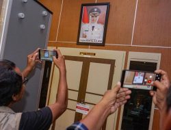KPK Segel Ruang Bupati Pekalongan Usai OTT Fadia Arafiq