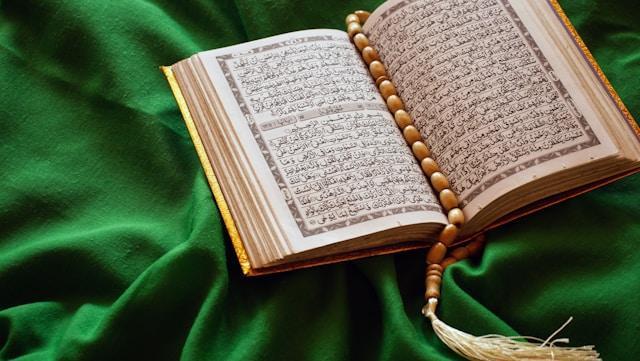 Kumpulan Ucapan Sambut Malam Nuzulul Quran 2026 Penuh Makna Harapan