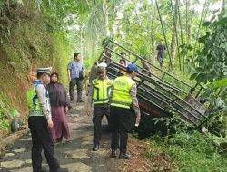 Pikap Rombongan Warga Kebumen Terguling di Sempor, 3 Orang Tewas